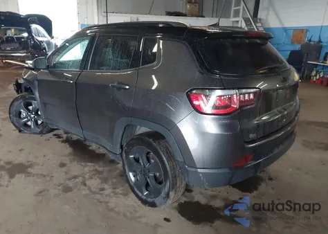2021 Jeep Compass Altitude 4X4 z USA, uszkodzony, nr VIN 3C4NJDBB3MT526057